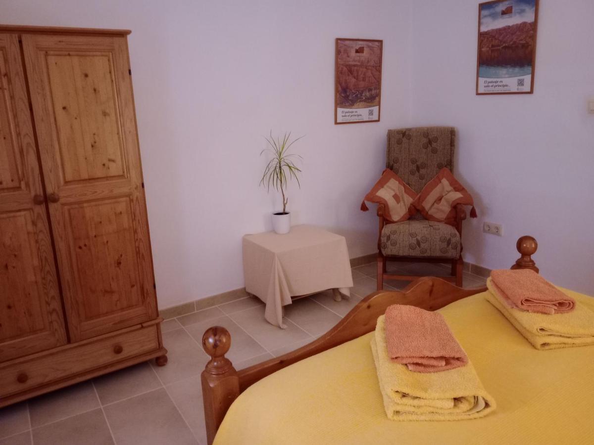 Casa En La Plaza, Hinojares - Ideal For Exploring The Area Екстер'єр фото