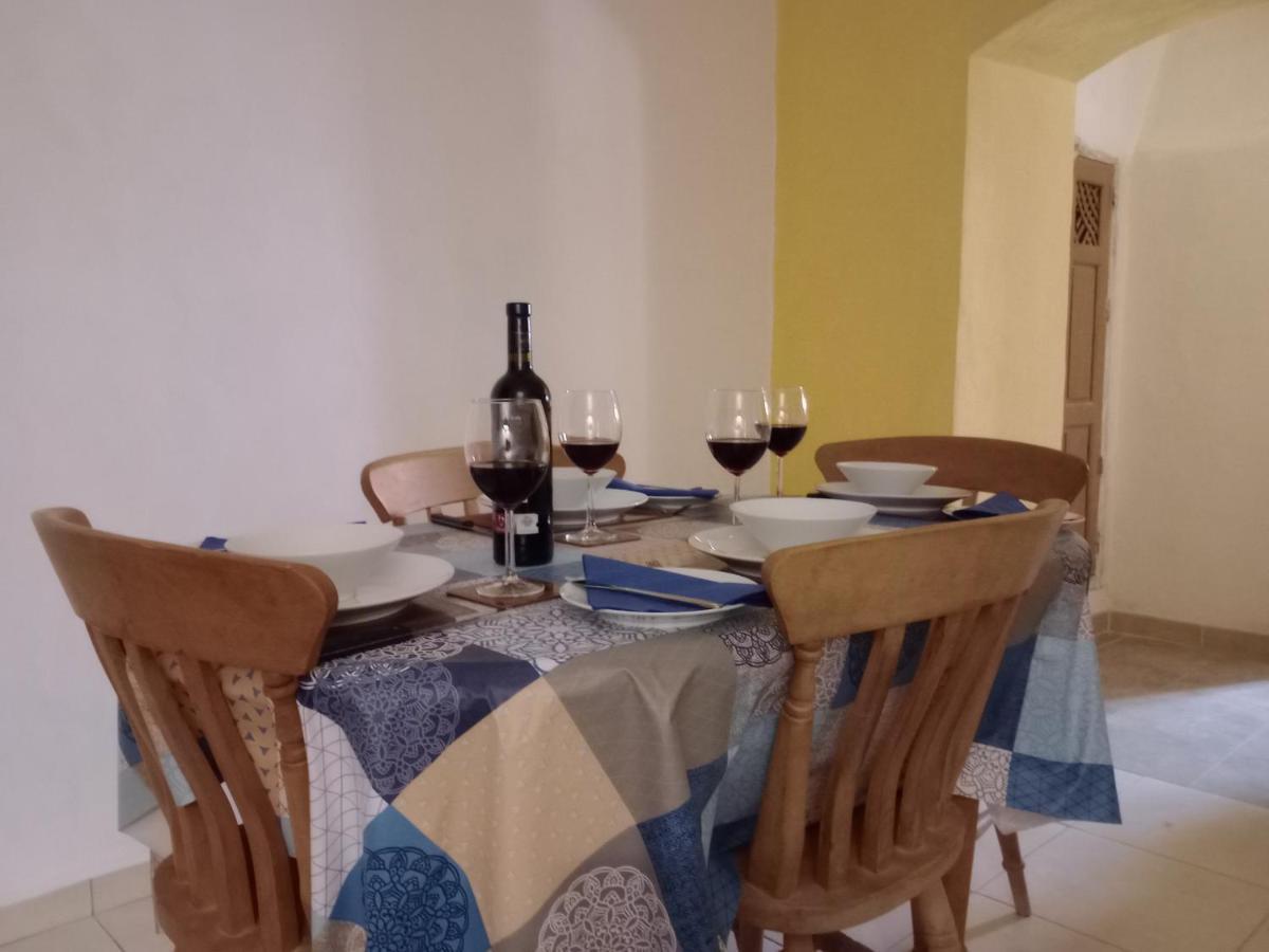 Casa En La Plaza, Hinojares - Ideal For Exploring The Area Екстер'єр фото